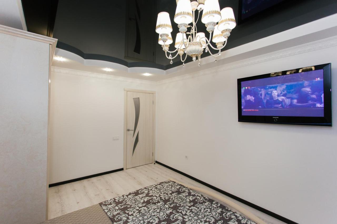 סומי De Luxe Apartments Centr Illinskaya מראה חיצוני תמונה