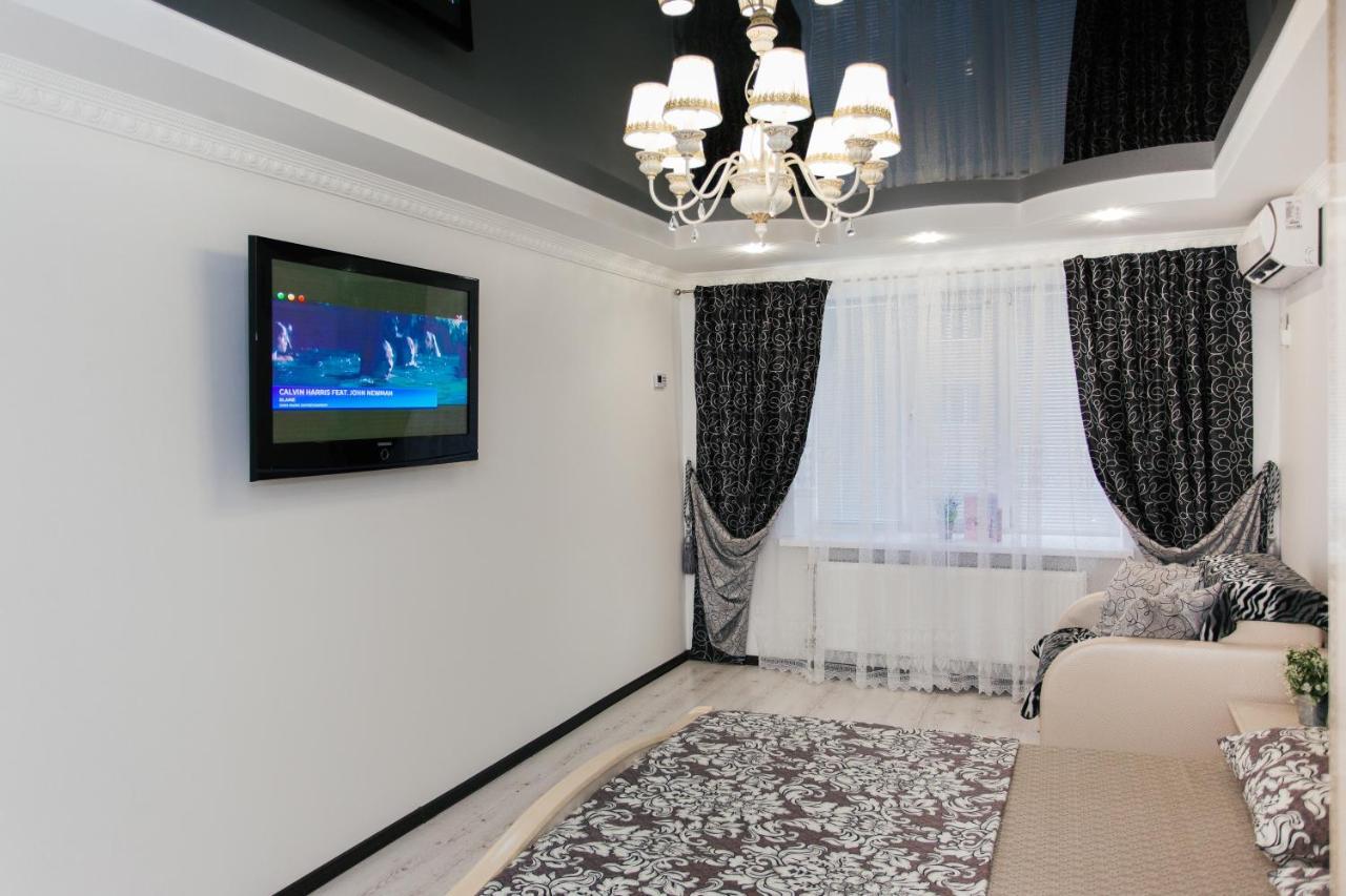 סומי De Luxe Apartments Centr Illinskaya מראה חיצוני תמונה
