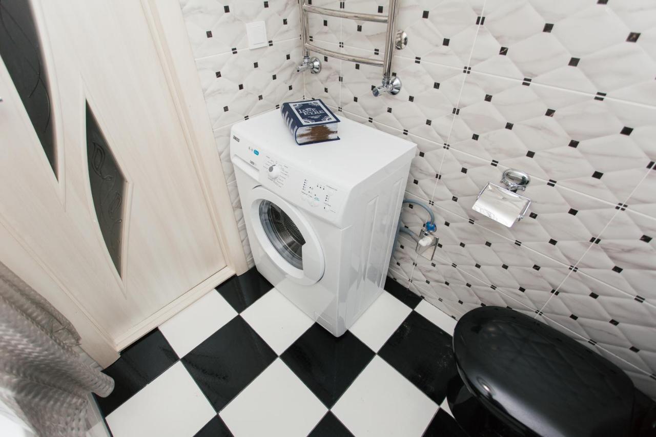 סומי De Luxe Apartments Centr Illinskaya מראה חיצוני תמונה