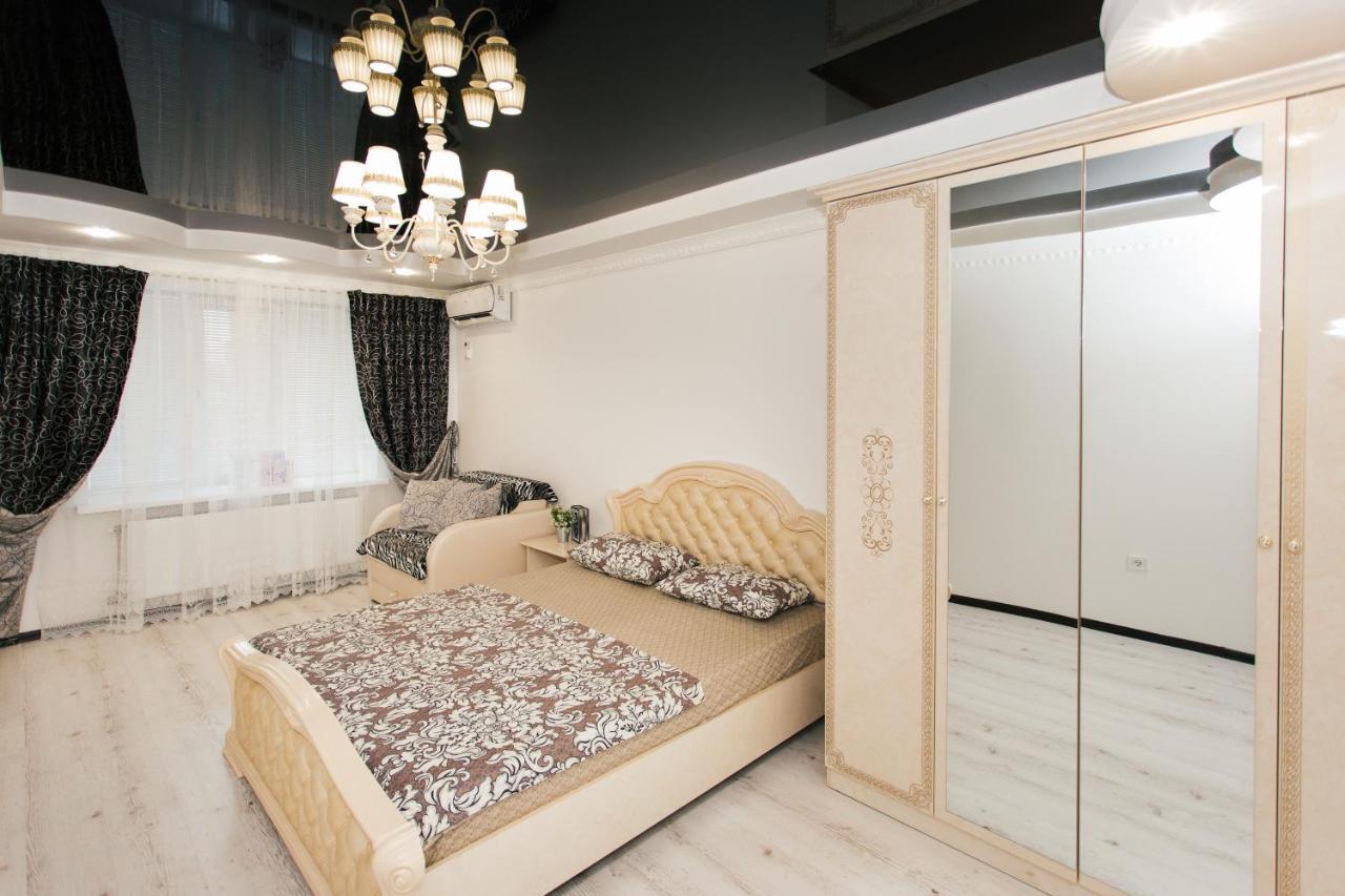 סומי De Luxe Apartments Centr Illinskaya מראה חיצוני תמונה