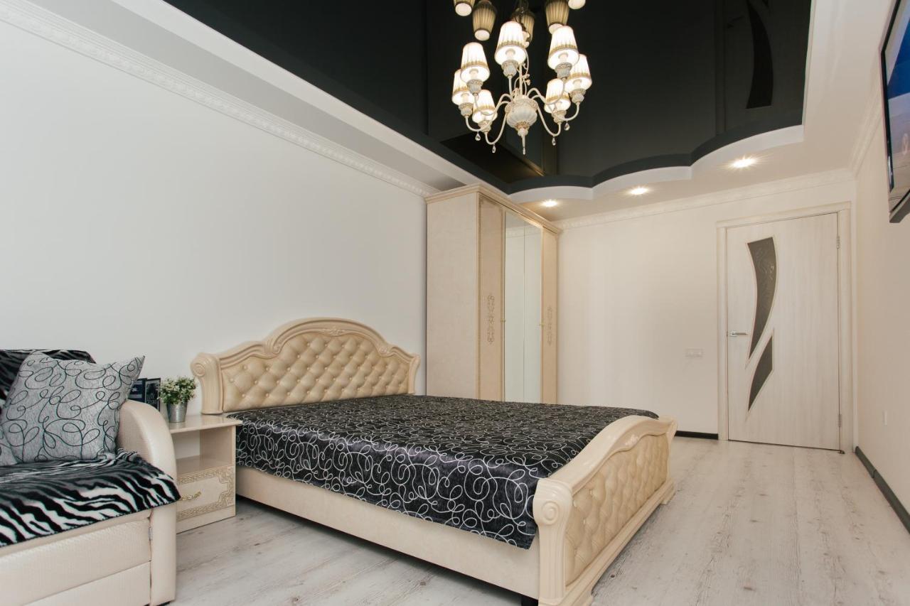 סומי De Luxe Apartments Centr Illinskaya מראה חיצוני תמונה