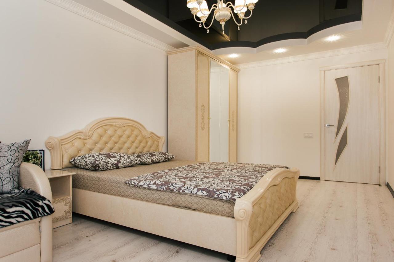סומי De Luxe Apartments Centr Illinskaya מראה חיצוני תמונה